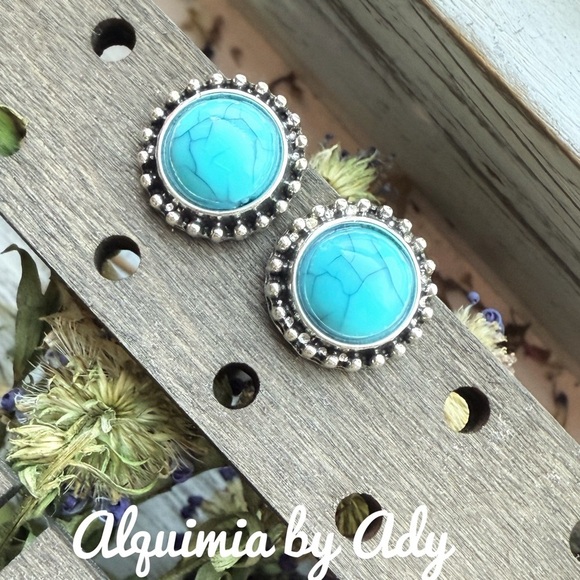 10mm Alquimia Blue Silver Earrings with Intricate Metalwork - Picture 1 of 1